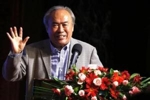詹俊悼念严俊君：《足球》报伴随着我成长，是我和父亲共鸣的桥梁